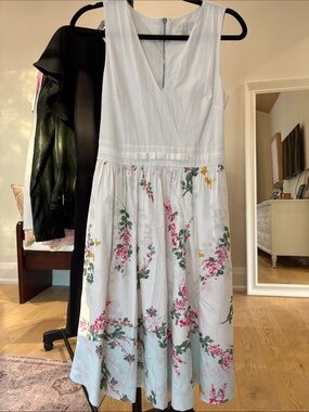 Ted Baker White Floral Sleeveless V-Neck Midi Dress